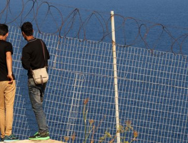 Υπ. Μεταναστευτικής Πολιτικής: «Ως το τέλος του έτους όλα τα ασυνόδευτα παιδιά σε κατάλληλες δομές»